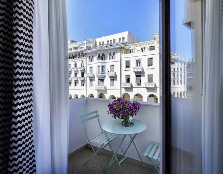 Appartement 4 Travelers à Thessalonique Extérieur photo